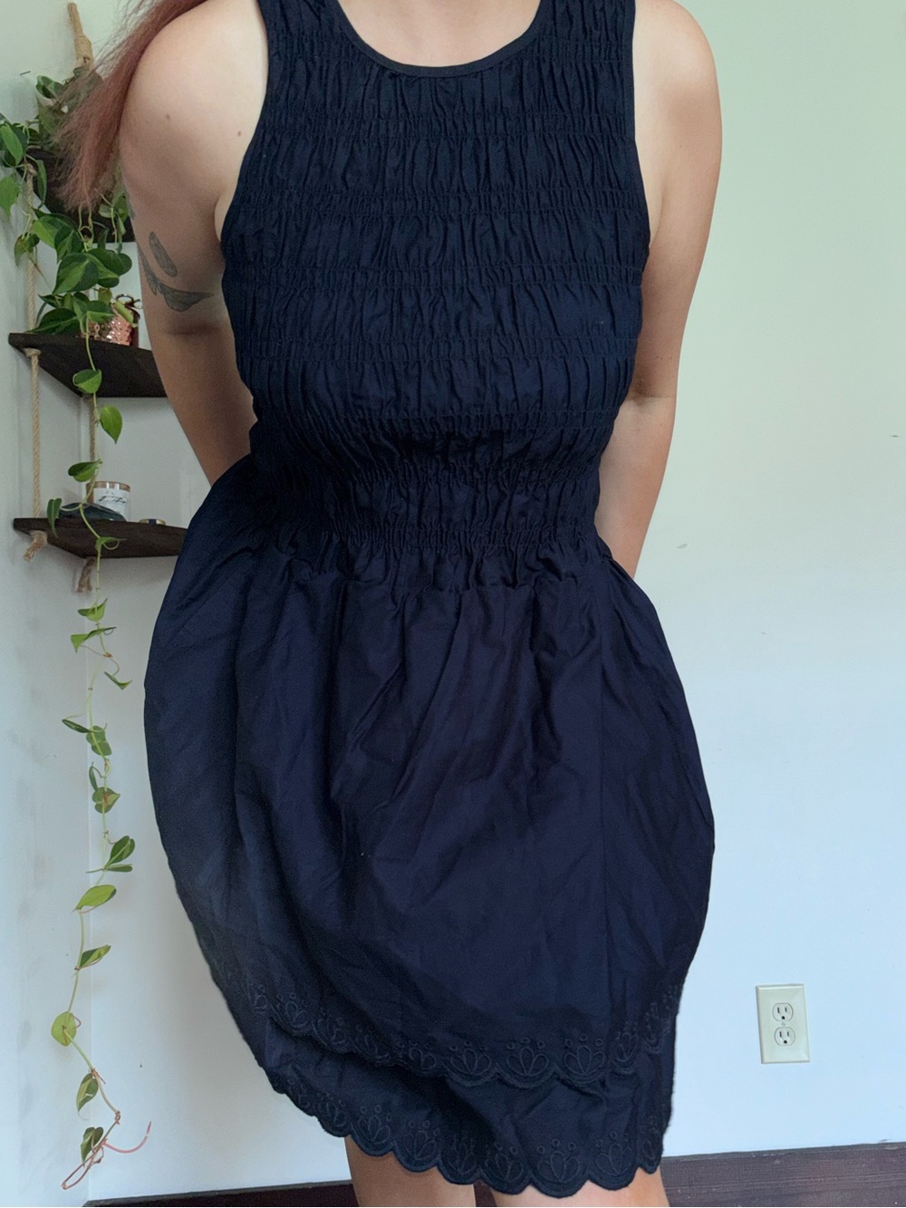 NWT Smocked Tiered Navy Blue Babydoll Sleeveless Dress Scalloped Hem - Picture 5 of 7